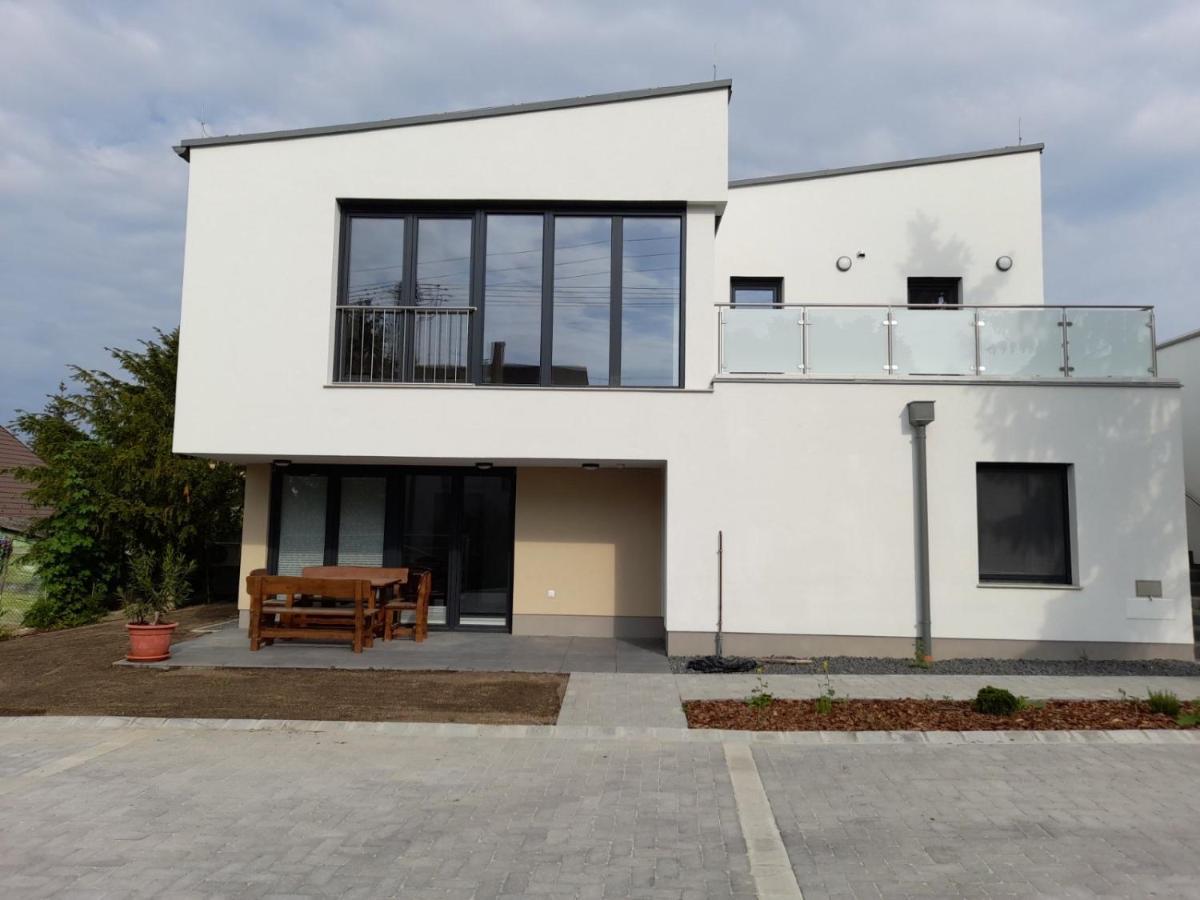 Balatonalmádi Kempi Kuckoja מראה חיצוני תמונה