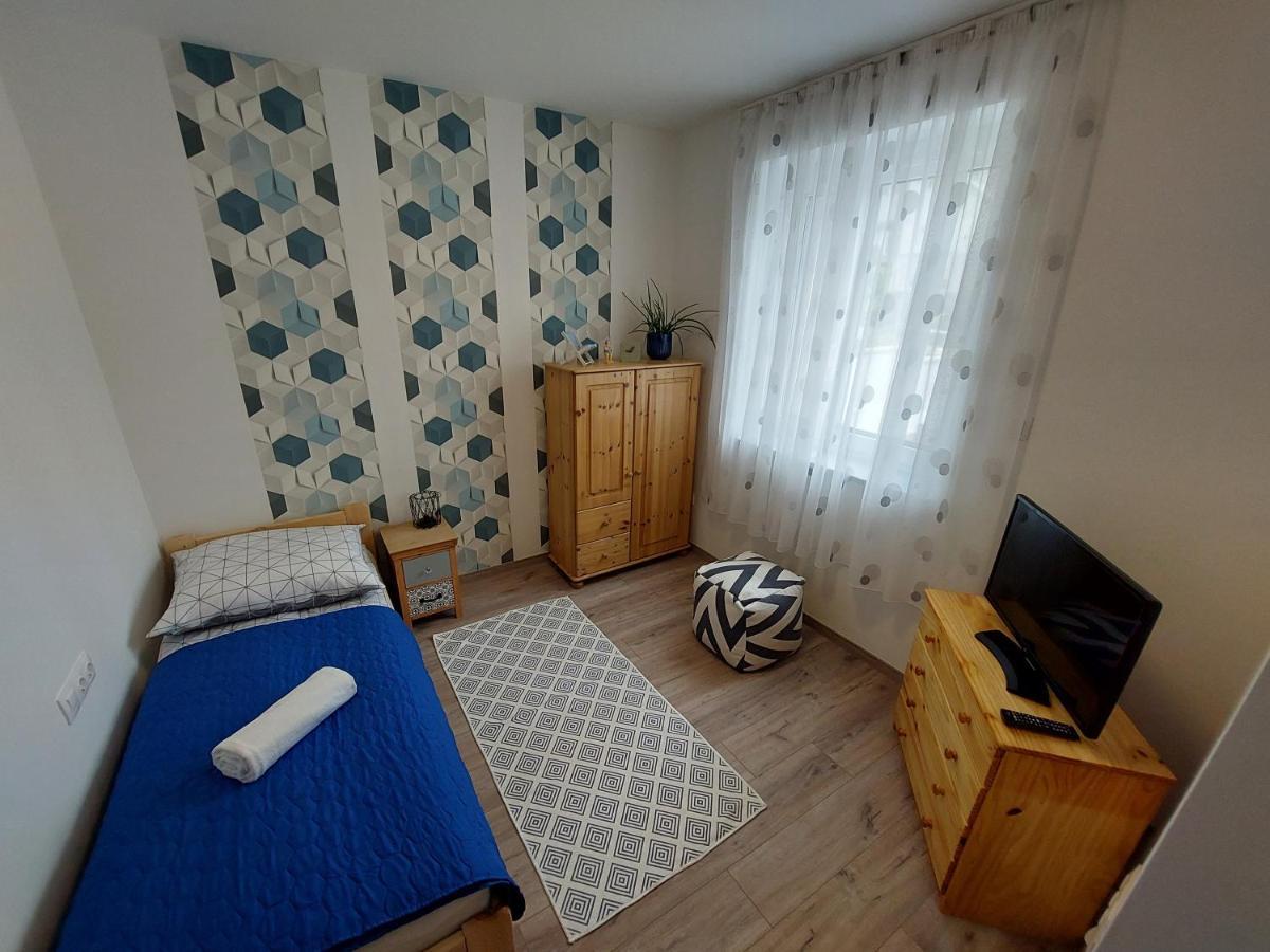 Balatonalmádi Kempi Kuckoja מראה חיצוני תמונה
